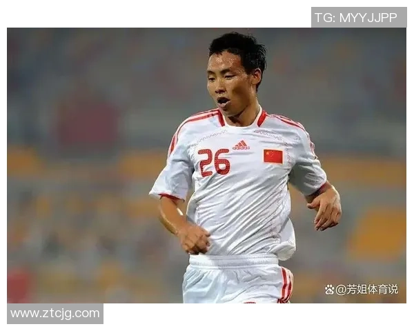 足球明星的巧合揭示了命运与努力交织的奇妙关系与人生轨迹